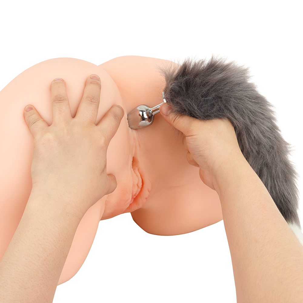 2穴だからこそできるシッポ挿入の楽しみ方もオススメ!